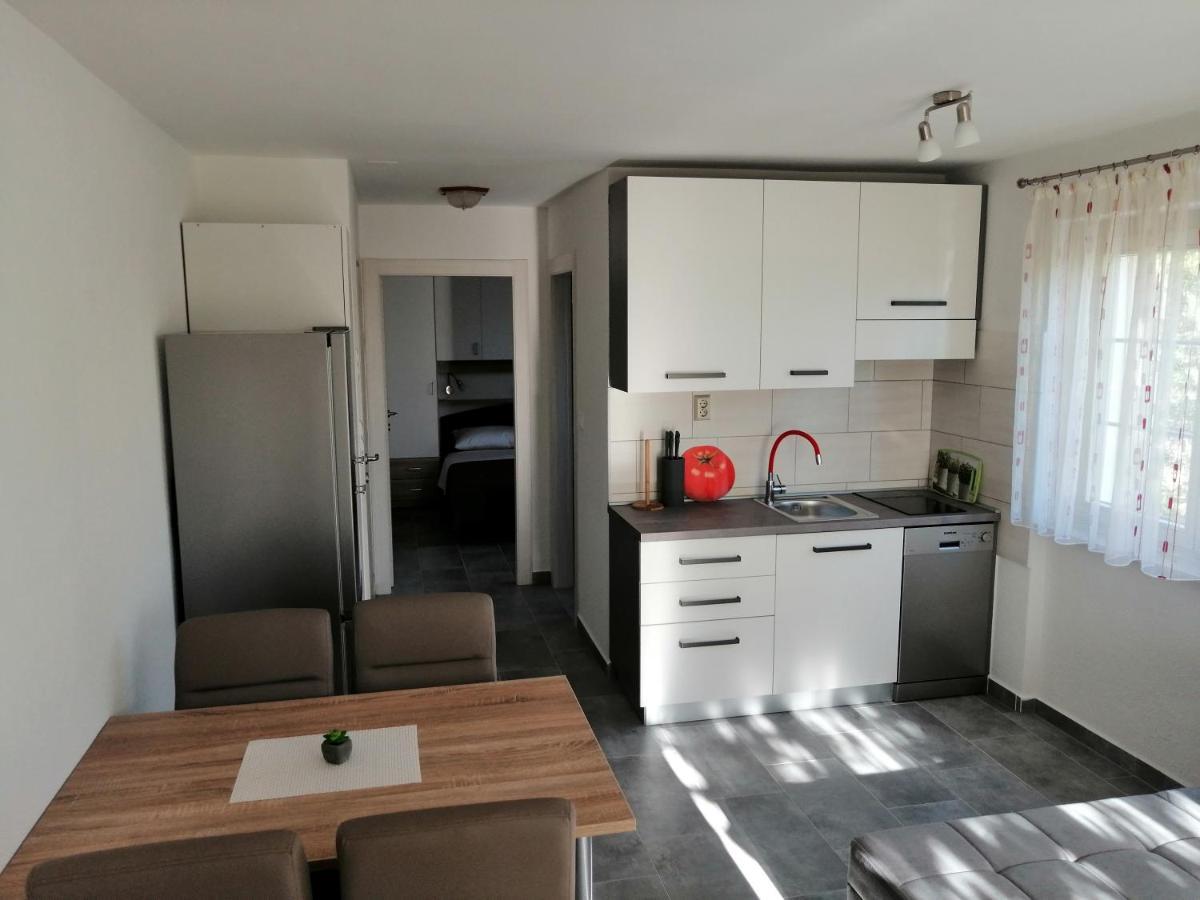 Apartmani Grabovcic Punat Exterior foto